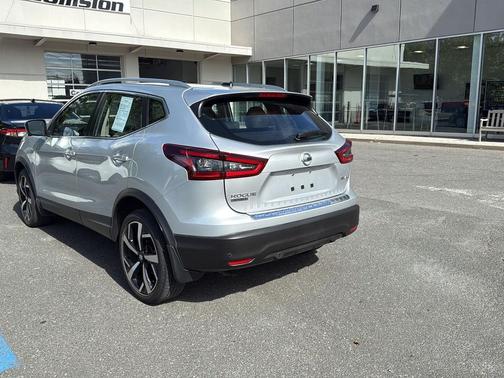 2020 Nissan Rogue Sport SL