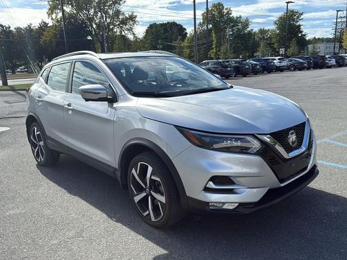 2020 Nissan Rogue Sport SL