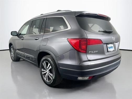 Modern Steel Metallic 2017 Honda Pilot EX-L