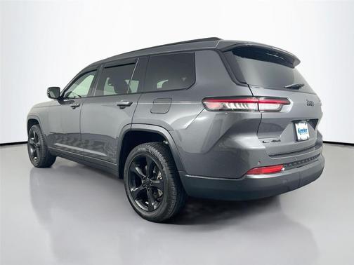 Baltic Gray Metallic Clearcoat 2021 Jeep Grand Cherokee L Altitude