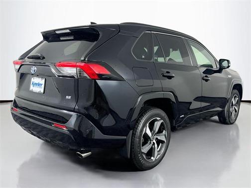 2021 Toyota RAV4 Prime SE