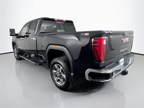 2025 GMC Sierra 2500 SLT