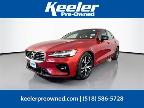 2019 Volvo S60 T6 R-Design