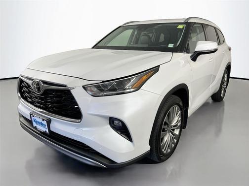 2022 Toyota Highlander Platinum