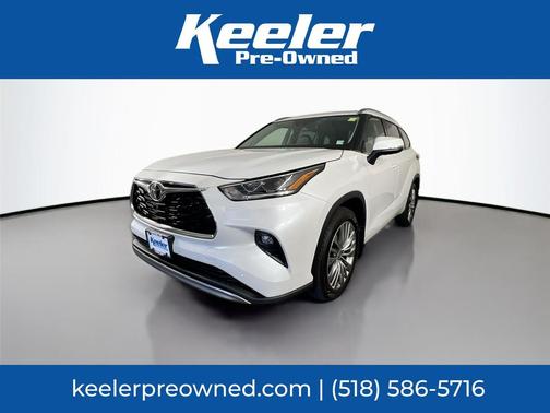 2022 Toyota Highlander Platinum