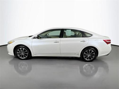2016 Toyota Avalon XLE