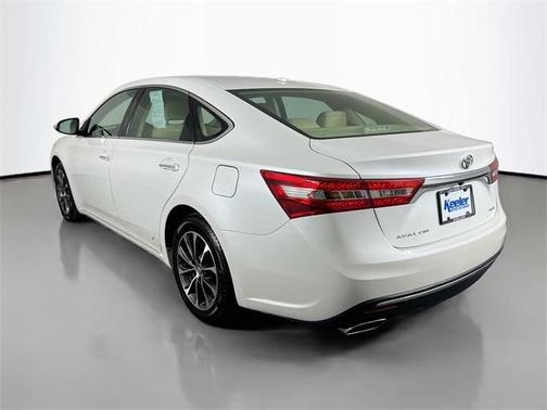 2016 Toyota Avalon XLE