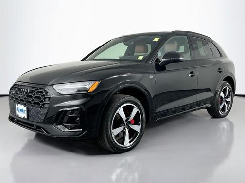 Mythos Black Metallic 2024 Audi Q5 45 S line Premium Plus