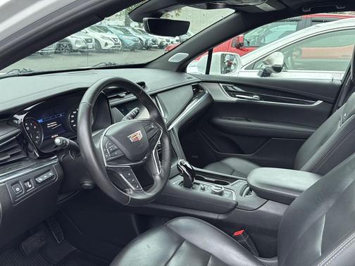2020 Cadillac XT5 Premium Luxury