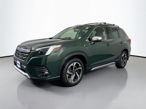 Cascade Green Silica 2022 Subaru Forester Touring