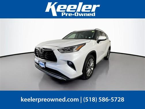 2022 Toyota Highlander Platinum