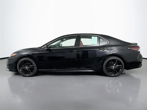 Midnight Black Metallic 2022 Toyota Camry XSE