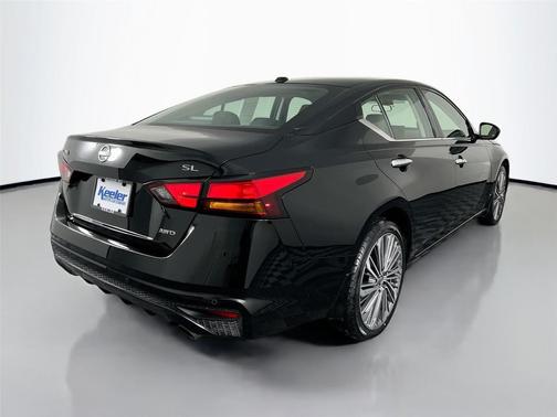 2024 Nissan Altima 2.5 SL