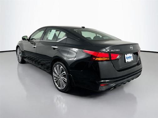 2024 Nissan Altima 2.5 SL