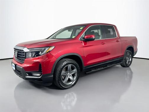 Radiant Red Metallic II 2023 Honda Ridgeline RTL