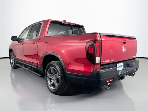 Radiant Red Metallic II 2023 Honda Ridgeline RTL