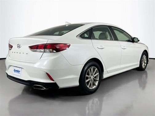 2018 Hyundai SONATA SE