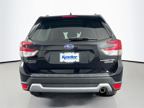 Crystal Black Silica 2021 Subaru Forester Touring