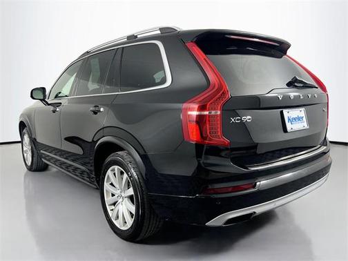 2019 Volvo XC90 T6 Momentum