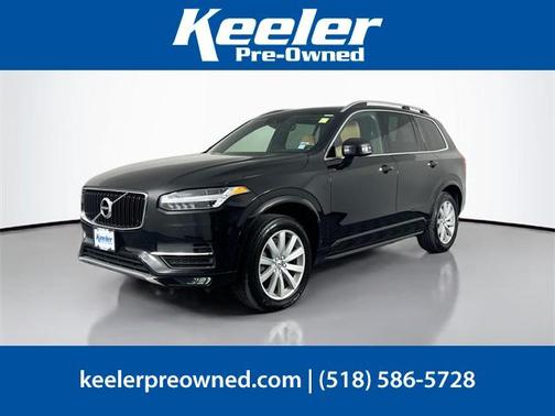 2019 Volvo XC90 T6 Momentum