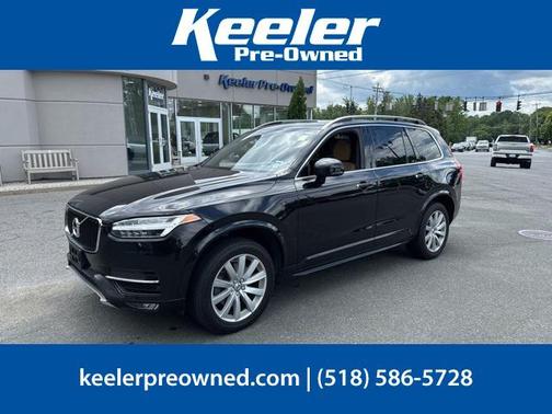 2019 Volvo XC90 T6 Momentum
