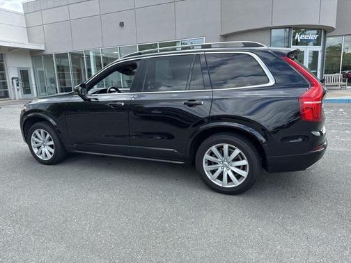 2019 Volvo XC90 T6 Momentum