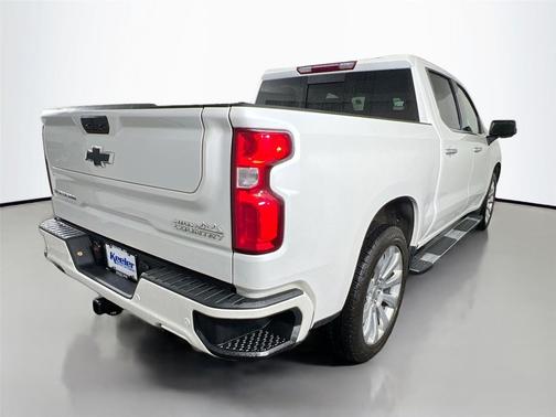 Iridescent Pearl Tricoat 2022 Chevrolet Silverado 1500 Limited High Country