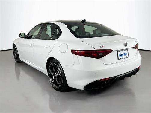 2022 Alfa Romeo Giulia Veloce