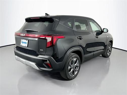 2024 Kia Seltos LX