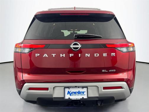 2025 Nissan Pathfinder SL 4WD