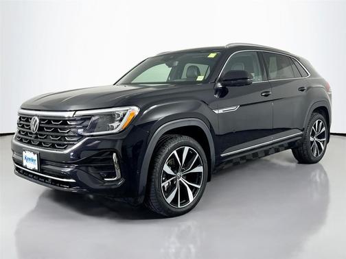 Deep Black Pearl 2024 Volkswagen Atlas Cross Sport 2.0T SEL Premium