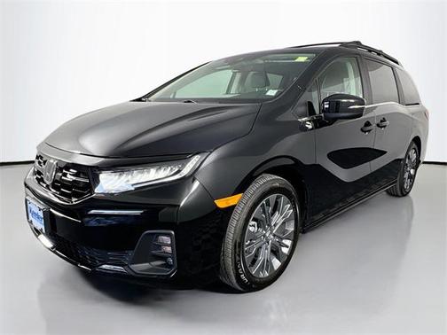 Crystal Black Pearl 2025 Honda Odyssey Touring