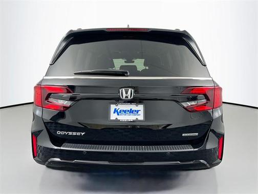 Crystal Black Pearl 2025 Honda Odyssey Touring