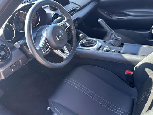 2024 Mazda MX-5 Miata Sport