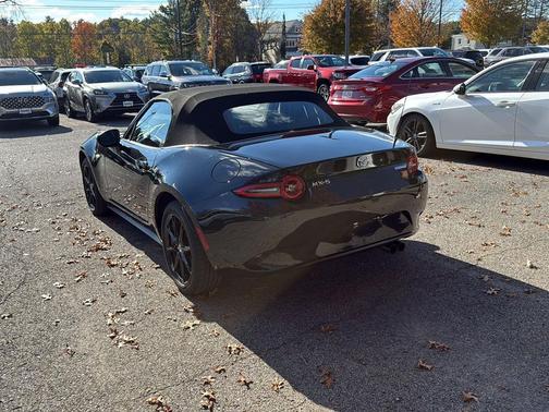 2024 Mazda MX-5 Miata Sport
