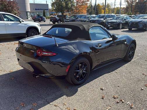2024 Mazda MX-5 Miata Sport