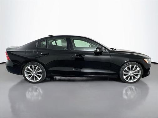Black Stone 2021 Volvo S60 T6 Momentum