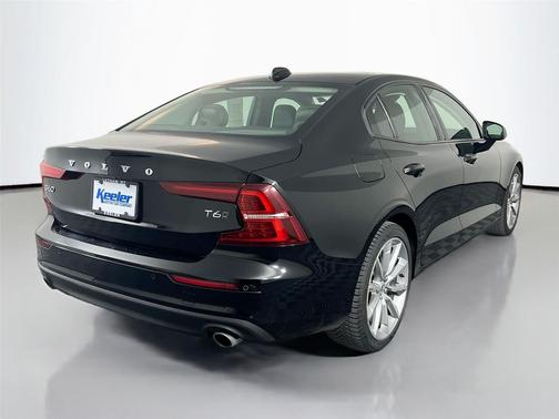 Black Stone 2021 Volvo S60 T6 Momentum