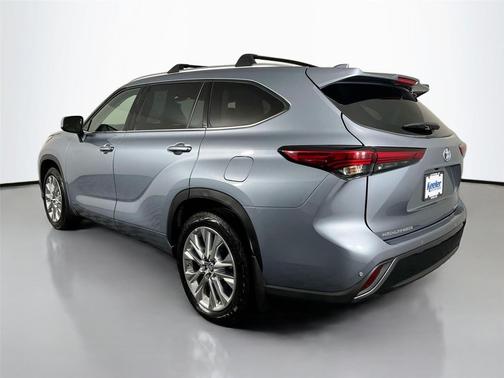 2023 Toyota Highlander Hybrid Limited