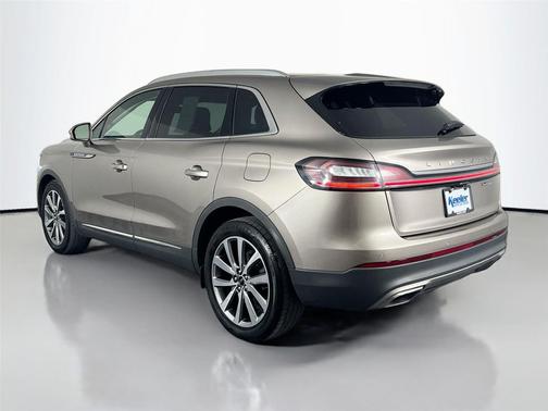 2019 Lincoln Nautilus Select