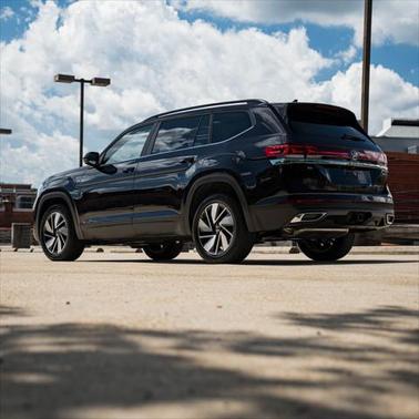2025 Volkswagen Atlas 2.0T SE w/Technology 4MOTION