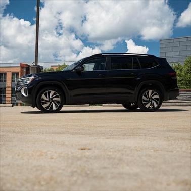 2025 Volkswagen Atlas 2.0T SE w/Technology 4MOTION