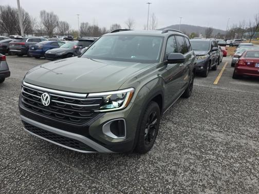 2025 Volkswagen Atlas 2.0T Peak Edition