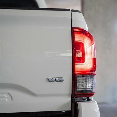 2022 Toyota Tacoma SR