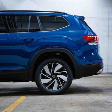 2025 Volkswagen Atlas 2.0T SE w/Technology 4MOTION
