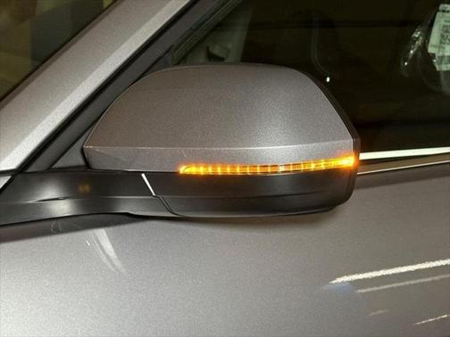 2025 Volkswagen Atlas 2.0T SE w/Technology 4MOTION