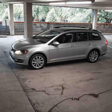 2017 Volkswagen Golf SportWagen TSI SE