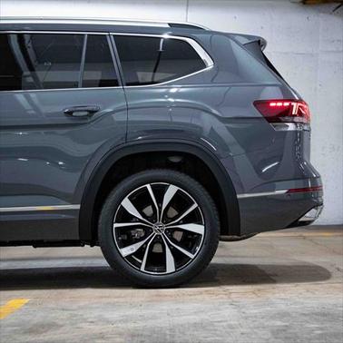 2025 Volkswagen Atlas 2.0T SEL Premium R-Line 4MOTION