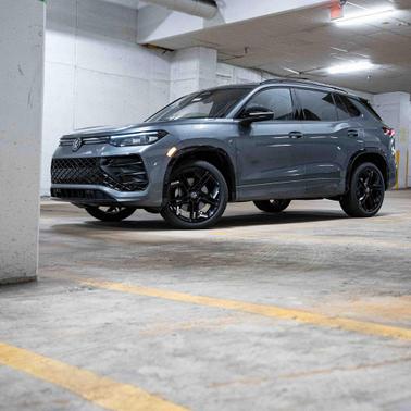 2025 Volkswagen Tiguan 2.0T SE R-Line Black 4MOTION