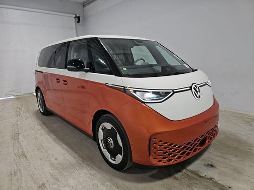 2025 Volkswagen ID. Buzz Pro S Plus